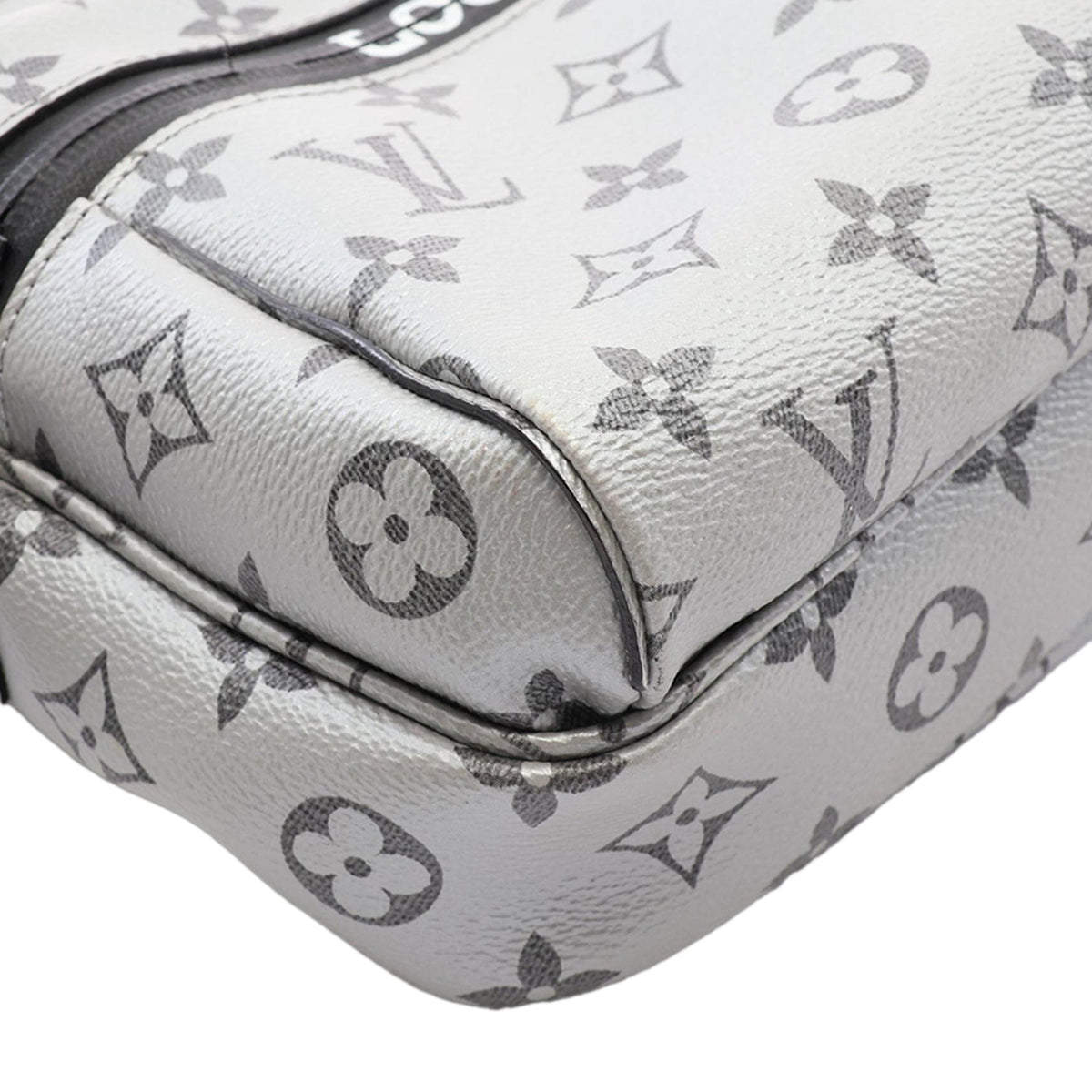Louis Vuitton Monogram Reflect Outdoor Messenger PM — Silver