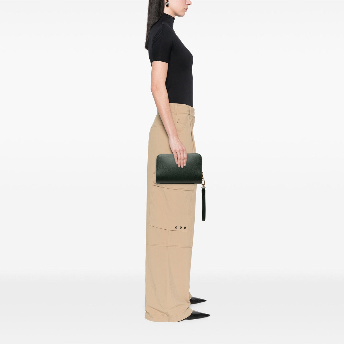 Louis Vuitton Taiga Pochette Baikal