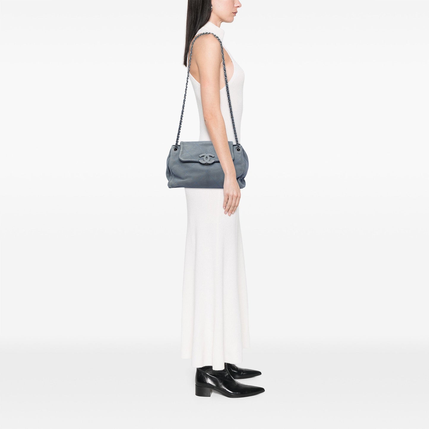 Chanel Quilted Calfskin Hamptons Accordion Flap