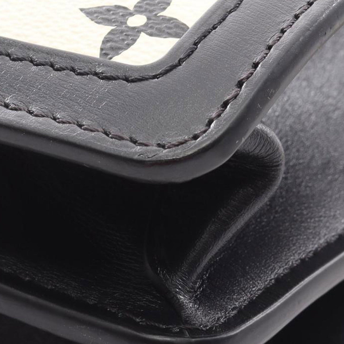 Louis Vuitton Monogram Game On Dauphine MM