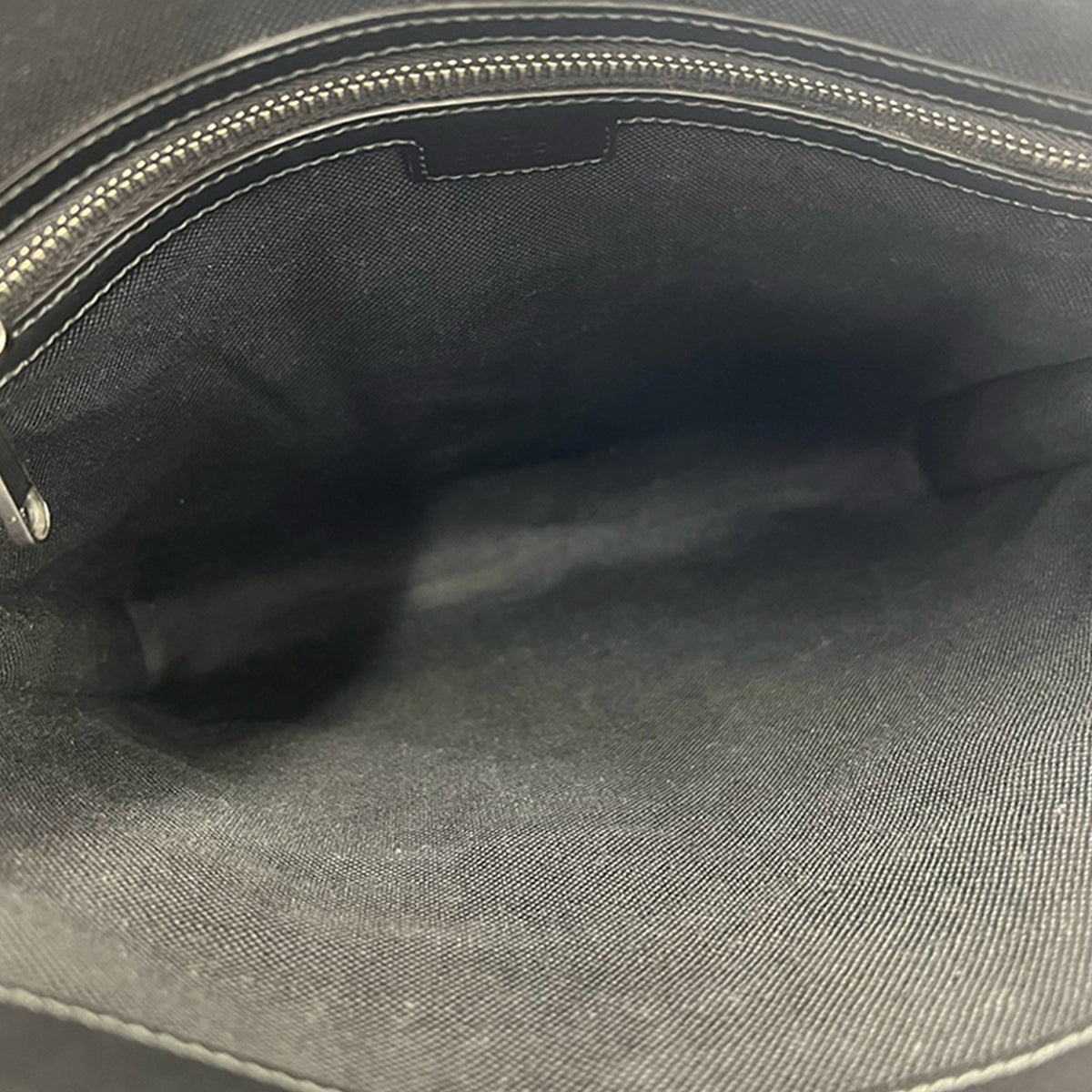 Gucci Medium GG Supreme Web Messenger Bag — Black