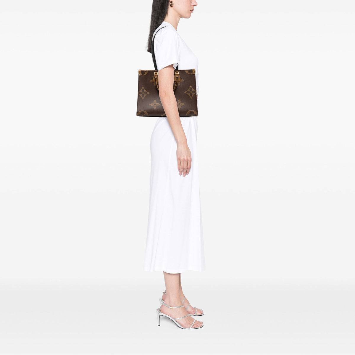 Louis Vuitton Monogram Reverse Giant OnTheGo MM