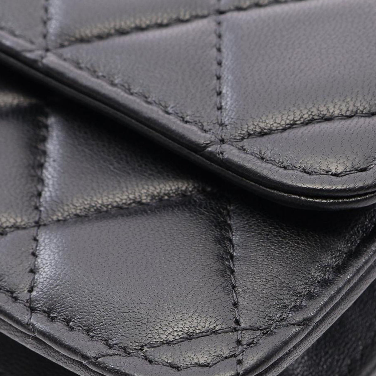 Chanel CC Quilted Lambskin Pearl Crush Wallet On Chain