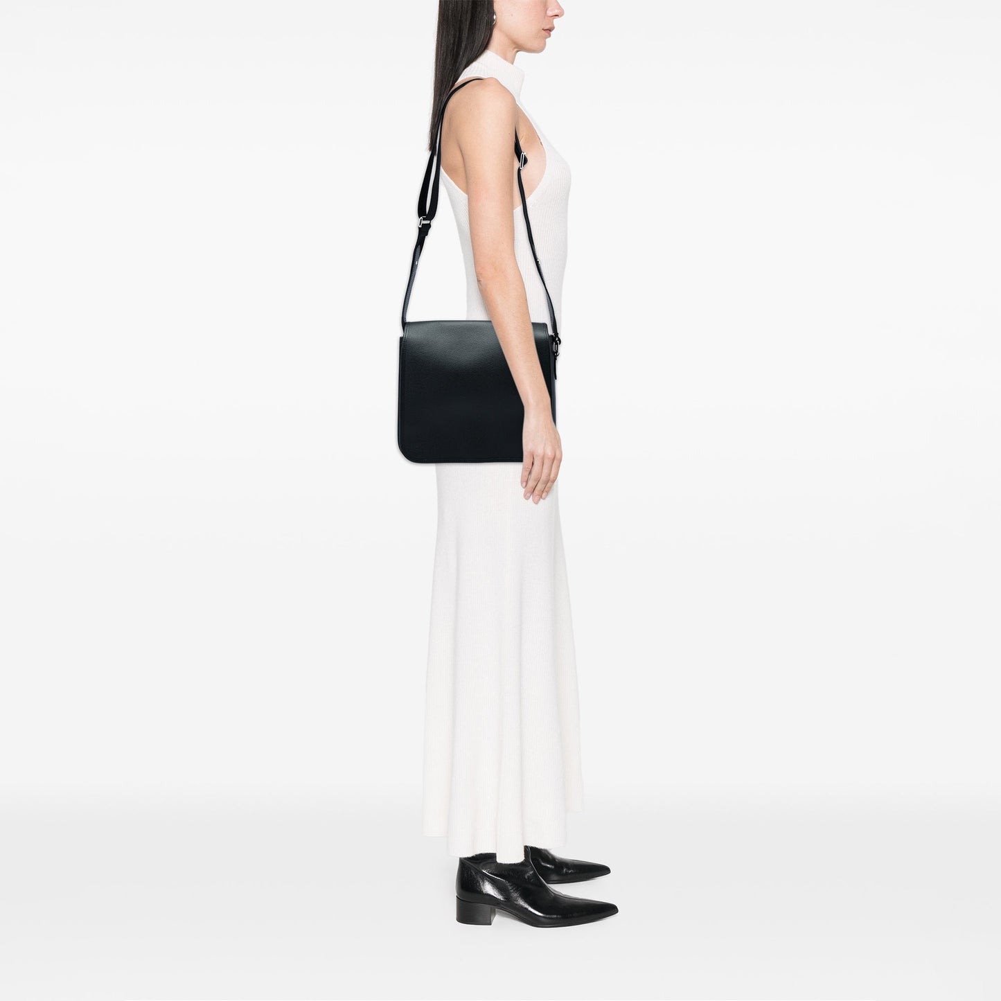 Louis Vuitton Taiga Andrei