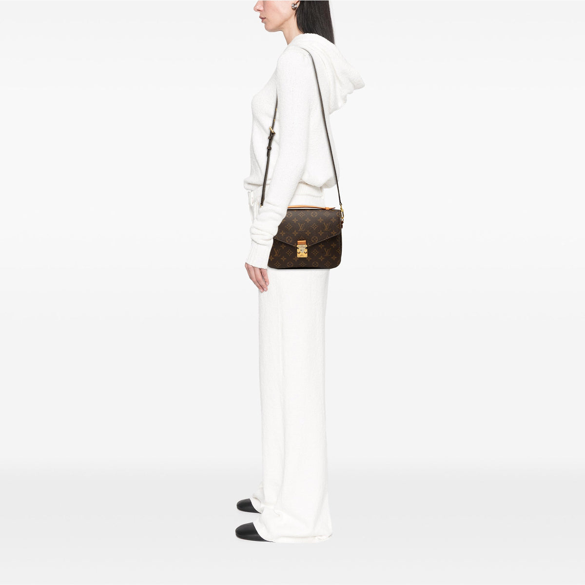 Louis Vuitton Monogram Pochette Metis