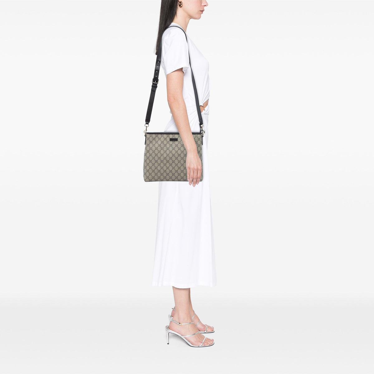 Gucci GG Supreme Crossbody — Beige