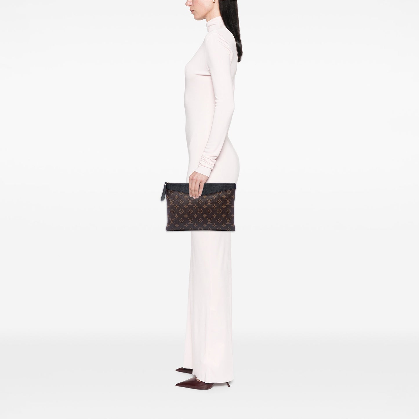 Louis Vuitton Monogram Daily Pouch — Brown