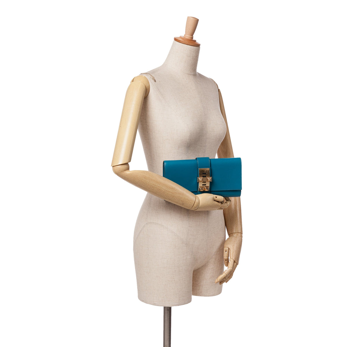 Hermès Tadelakt Medor Clutch 23