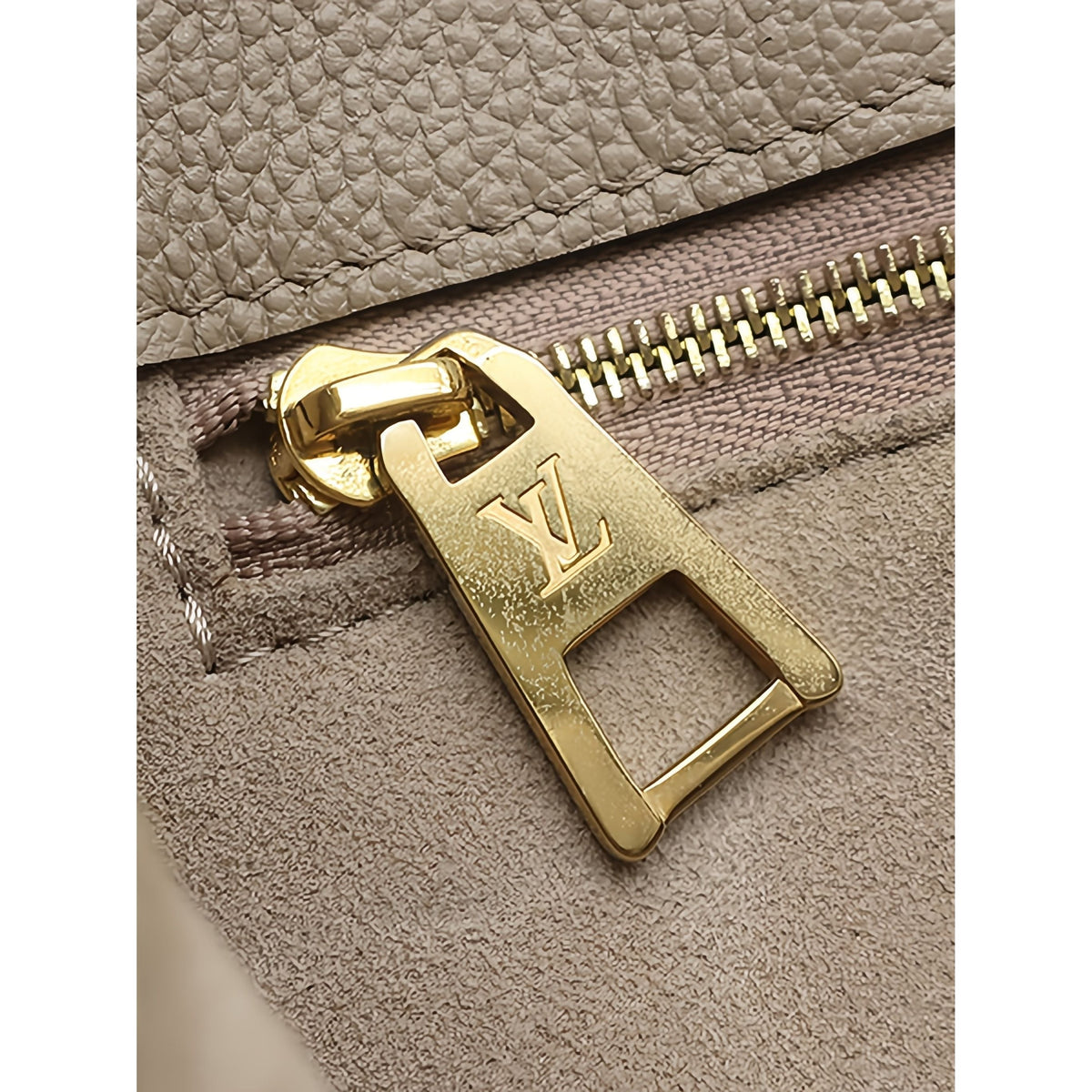Louis Vuitton Monogram Empreinte OnTheGo MM — Beige