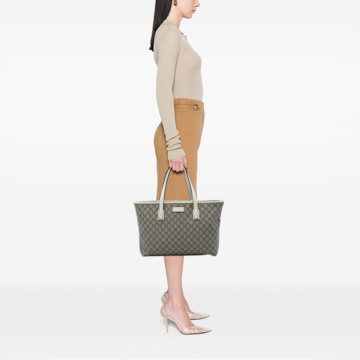 Gucci Medium GG Supreme Tote