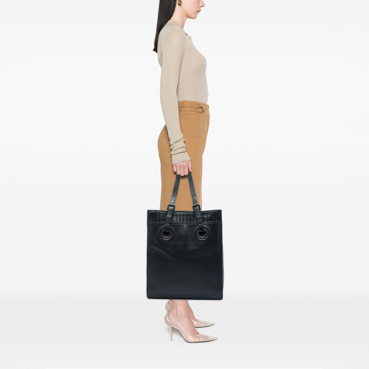 Bottega Veneta Intrecciato Trimmed Leather Oculus Tote — Black