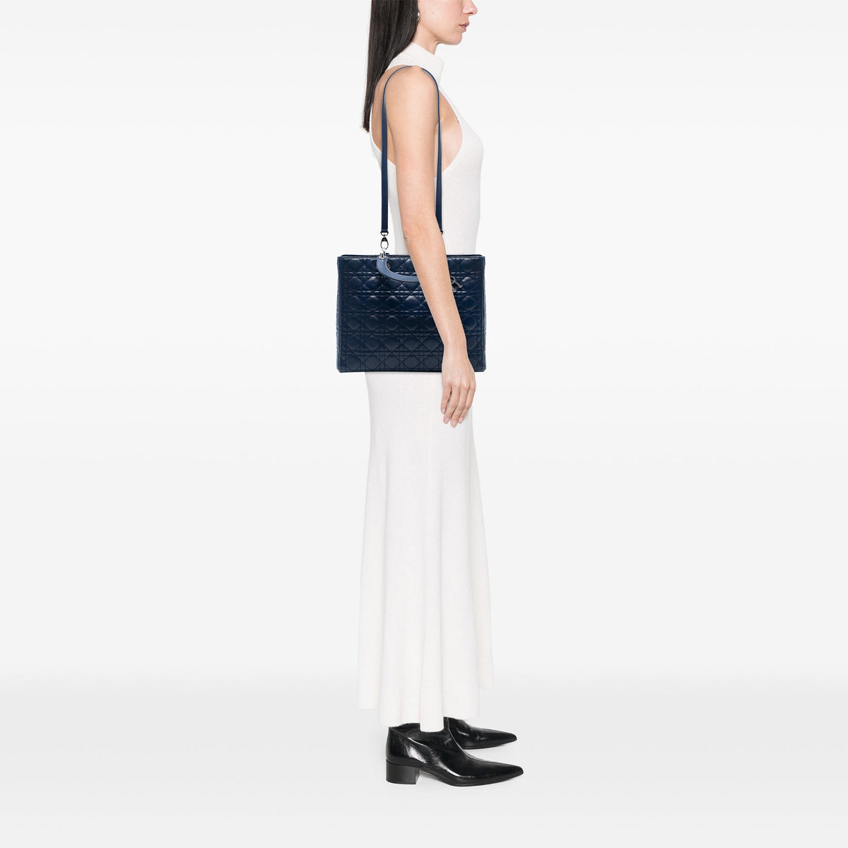 Dior Large Lambskin Cannage Lady Dior — Blue