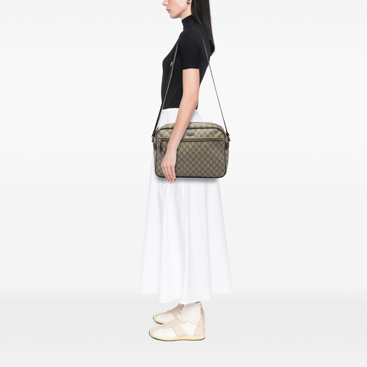 Gucci GG Supreme Crossbody — Beige