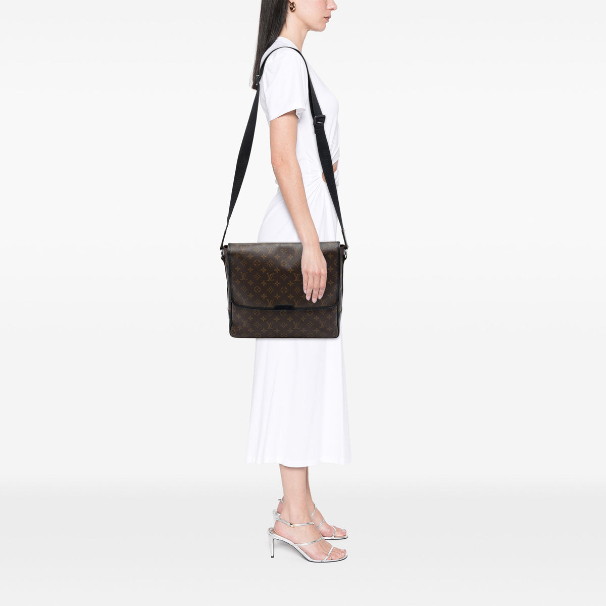 Louis Vuitton Monogram Macassar Bass GM — Brown