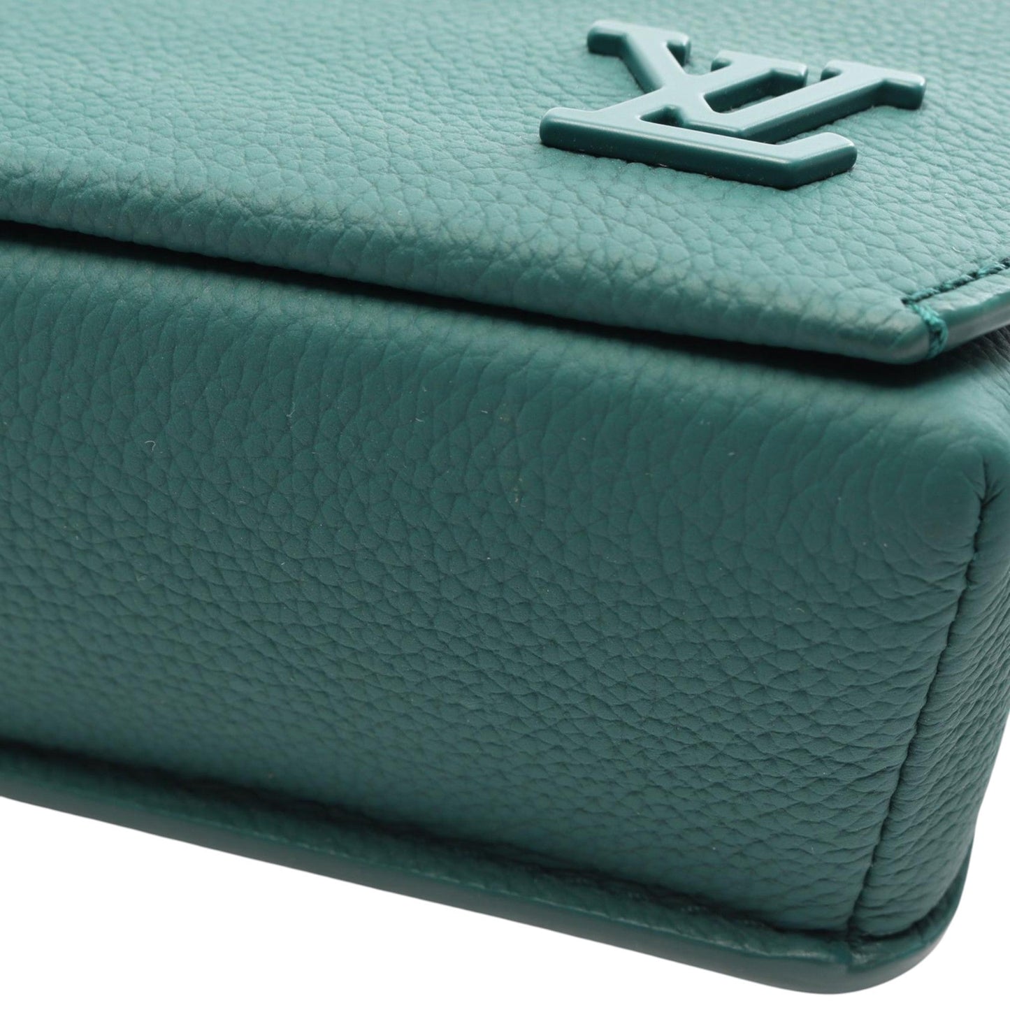 Louis Vuitton Aerogram Fastline Wearable Wallet