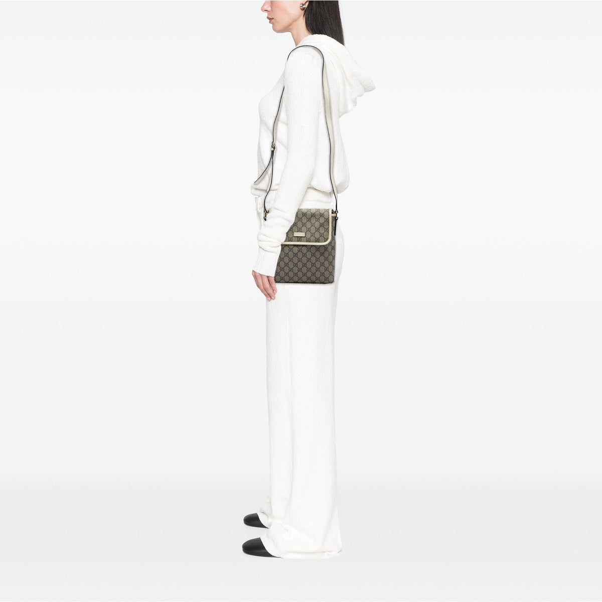Gucci GG Supreme Crossbody — Beige