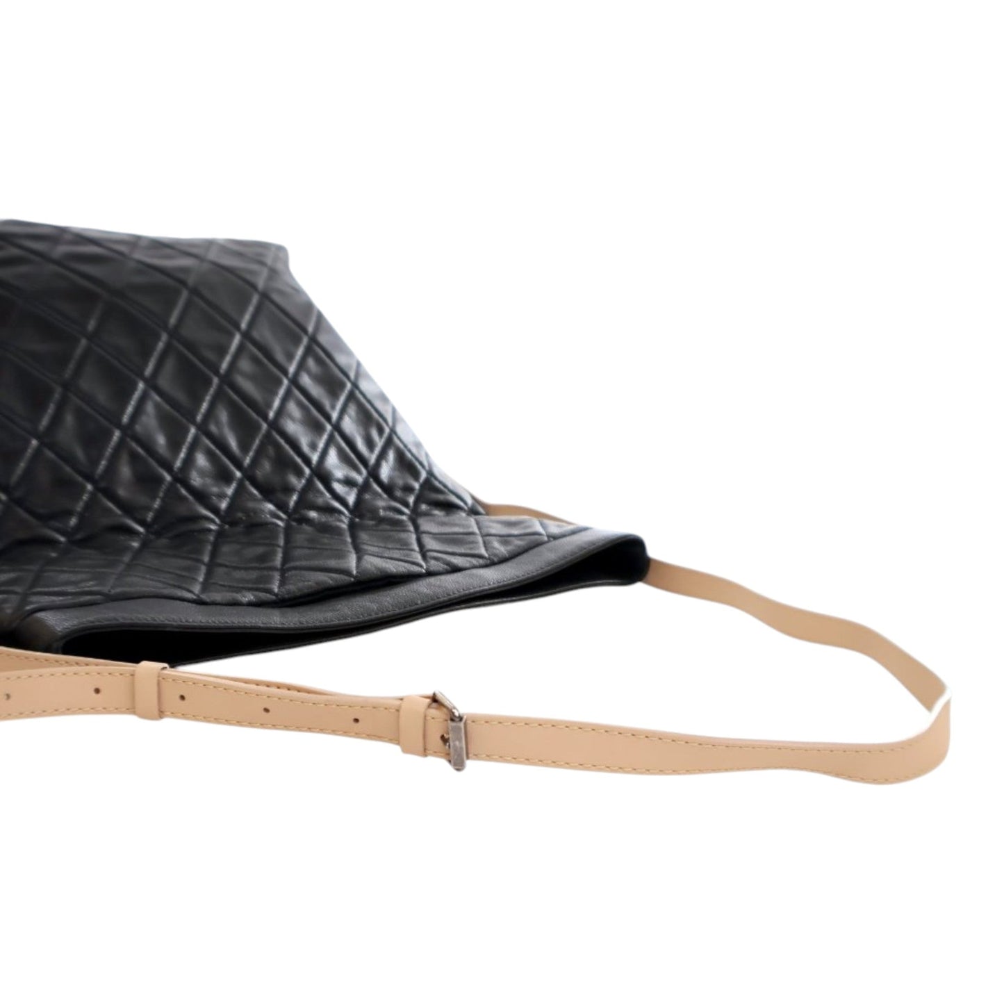 Chanel Reissue Quilted Caviar Messenger Flap