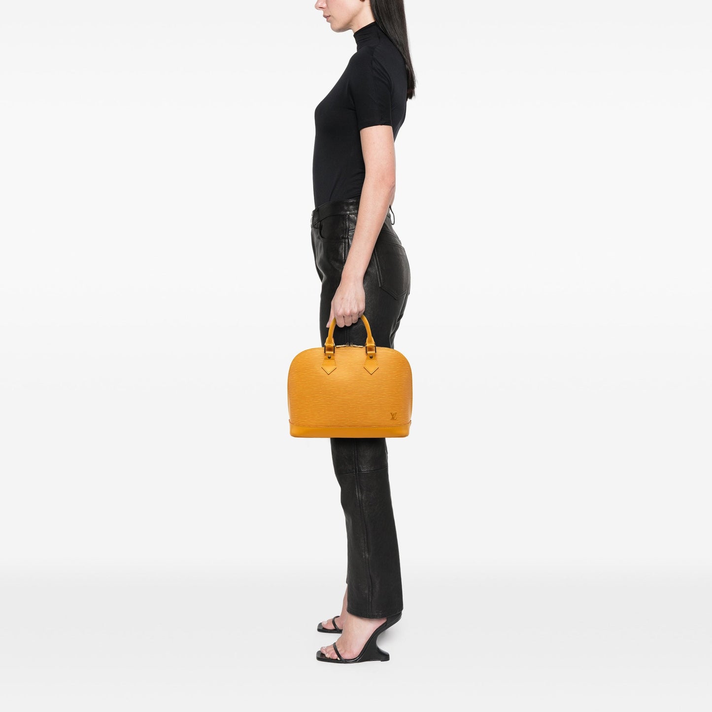 Louis Vuitton Epi Alma PM