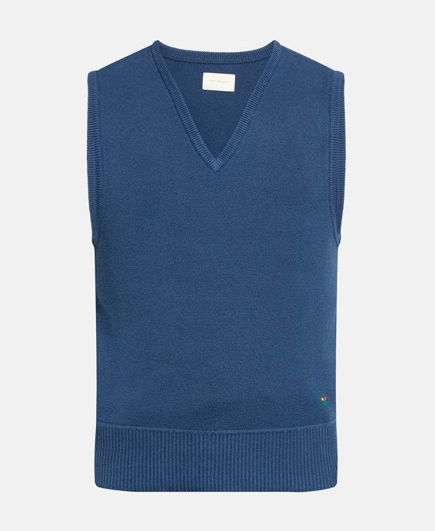 Sleeveless pullover