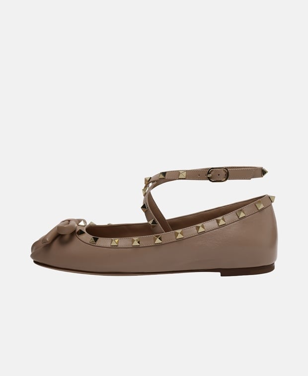 Valentino Garavani Rockstud Ballerina flat with straps Soft Beige