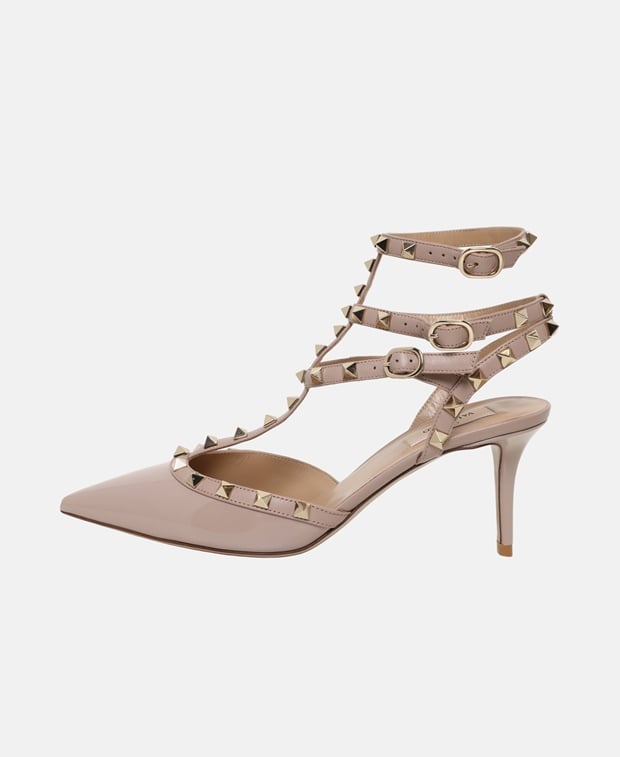 Valentino Garavani Rockstud Patent leather pumps Soft Beige