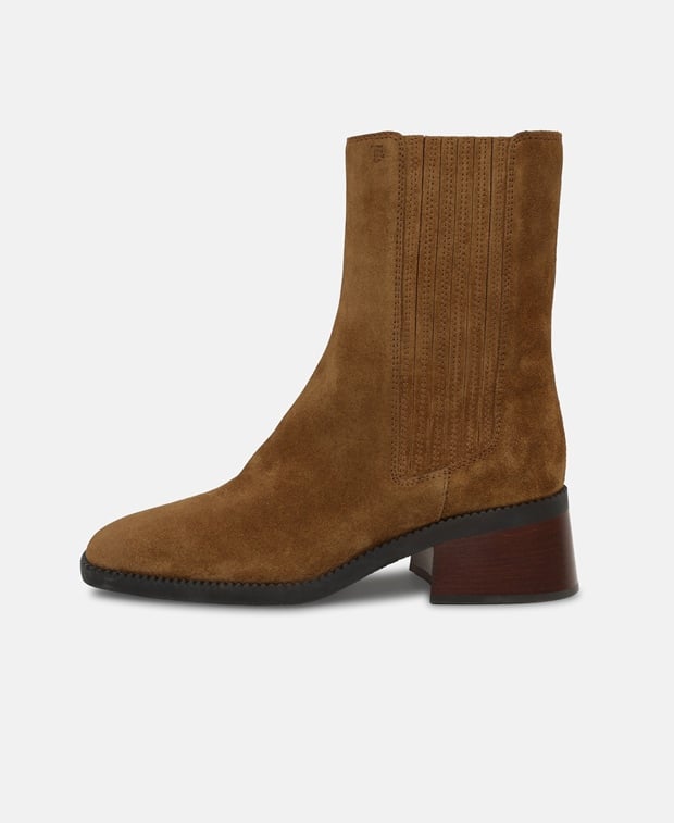 Tod's Ankle boots Tan