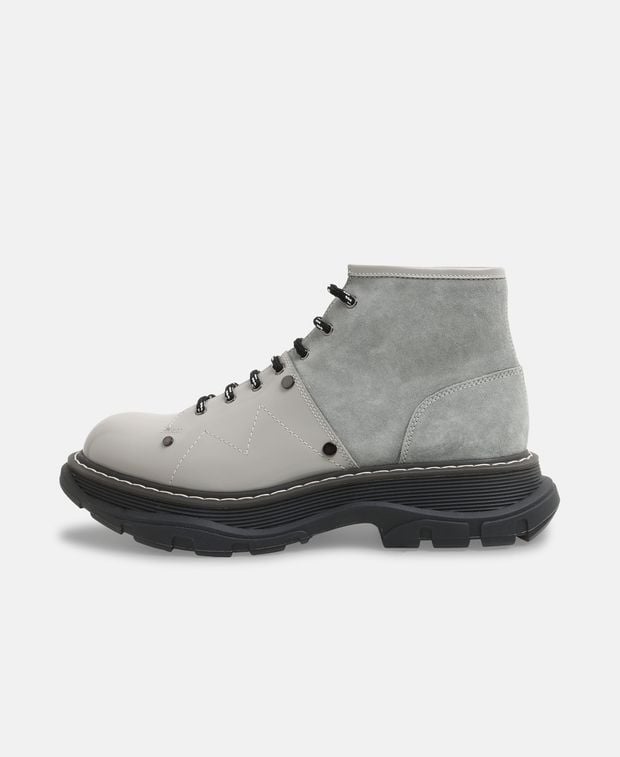 Alexander McQueen Lace-up ankle boot Tread