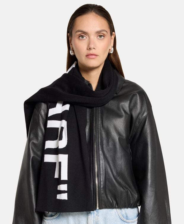 Off-White Wool scarf