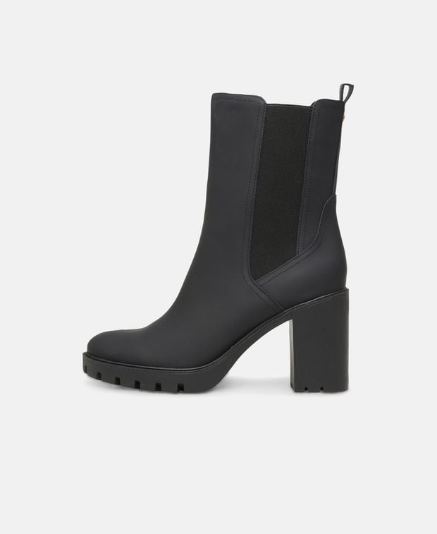 Veronica Beard Chelsea boots Riley