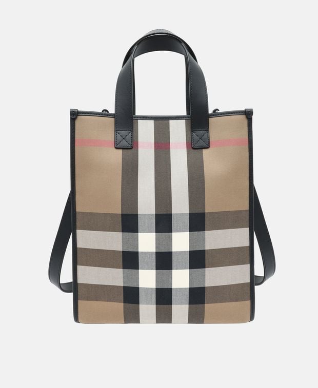 Burberry Tote Bag book