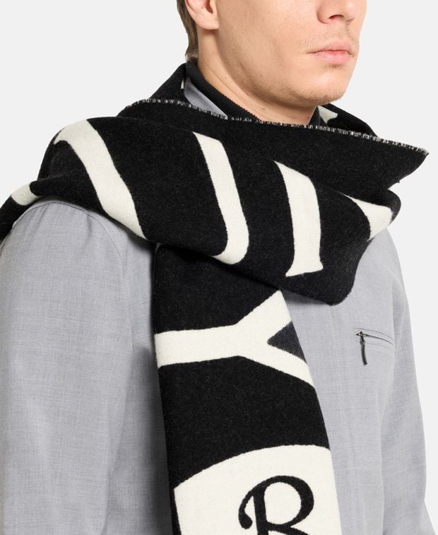 Burberry Wool scarf