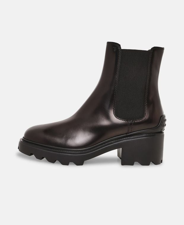 Tod's Chelsea boots