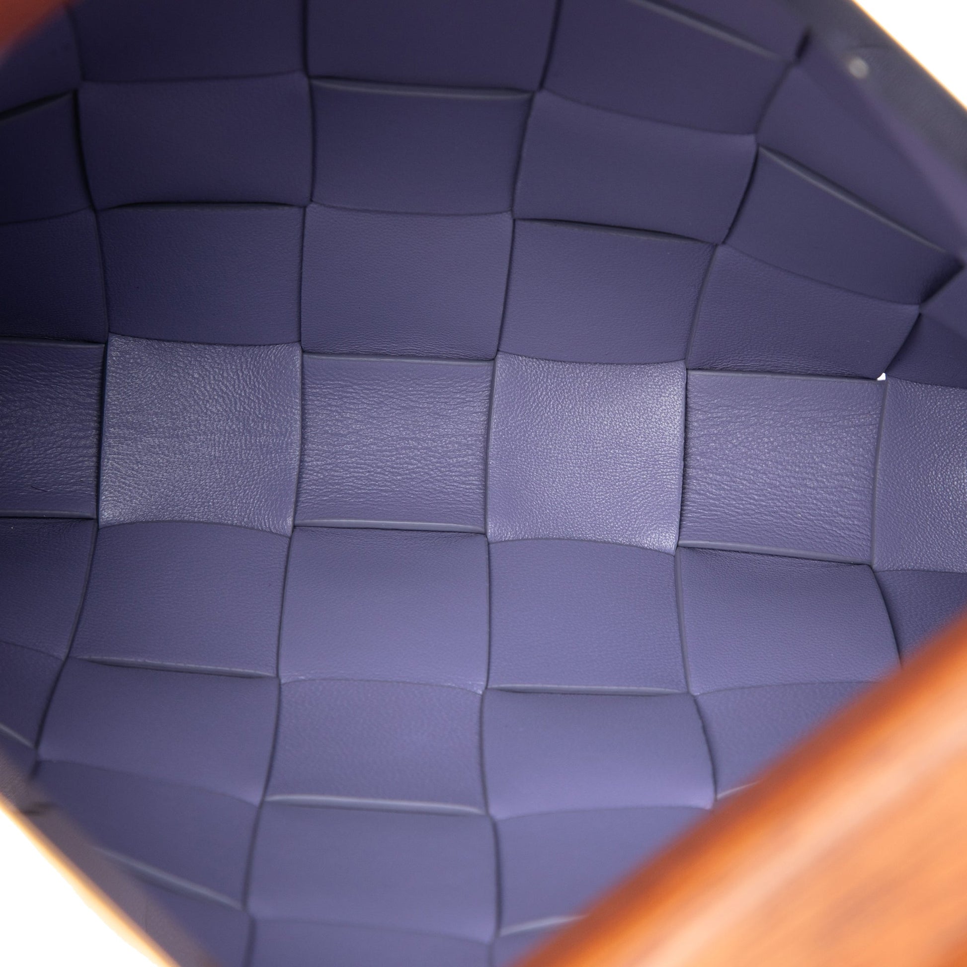 Bottega Veneta Lambskin Maxi Intrecciato The Snap Clutch