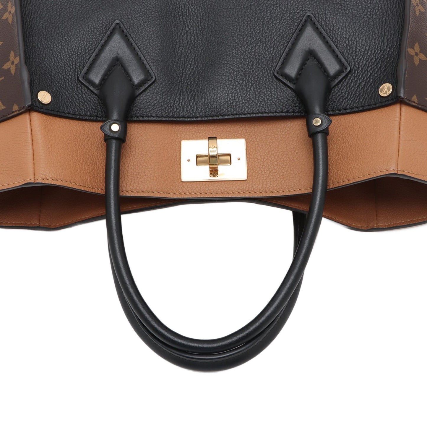 Louis Vuitton Monogram On My Side MM