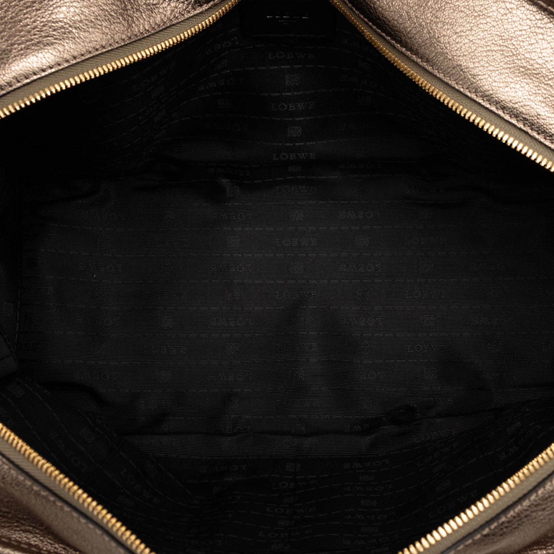 LOEWE Metallic Goatskin Amazona 36