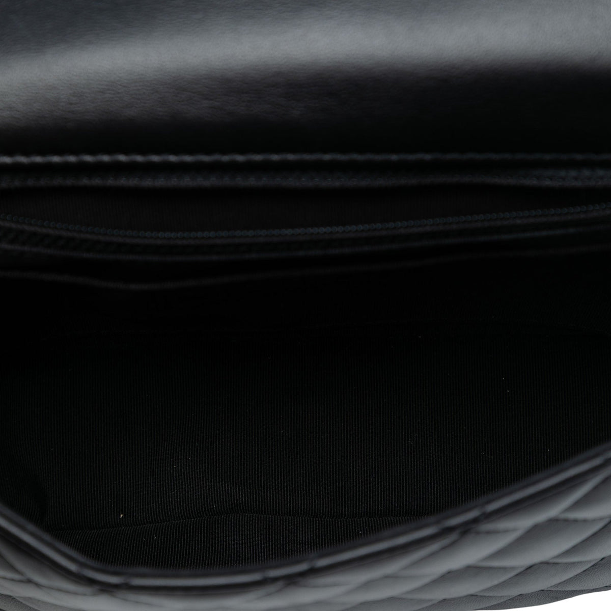 Chanel Quilted Calfskin Bolero de Chanel Flap