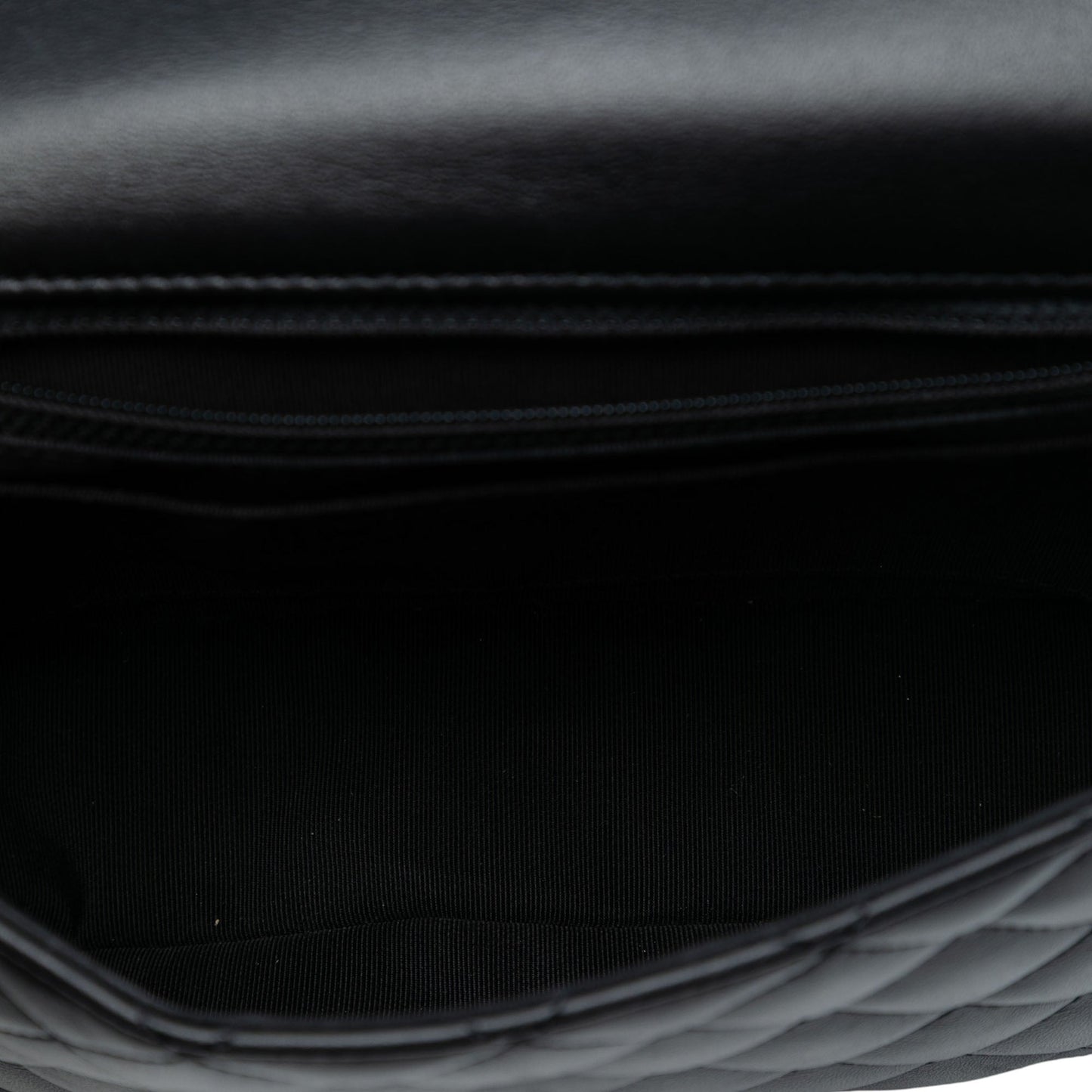 Chanel Quilted Calfskin Bolero de Chanel Flap