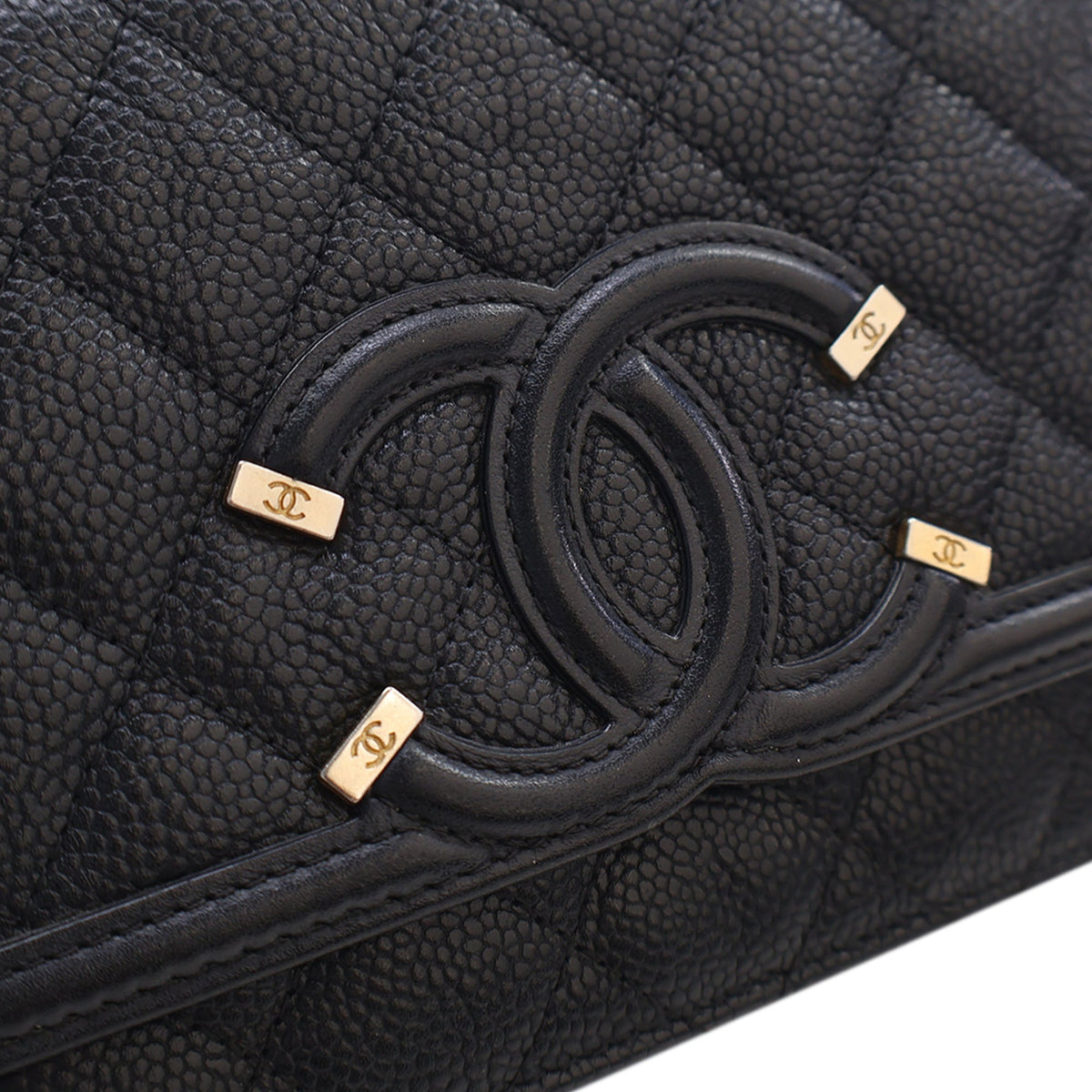 Chanel Caviar CC Filigree Wallet On Chain