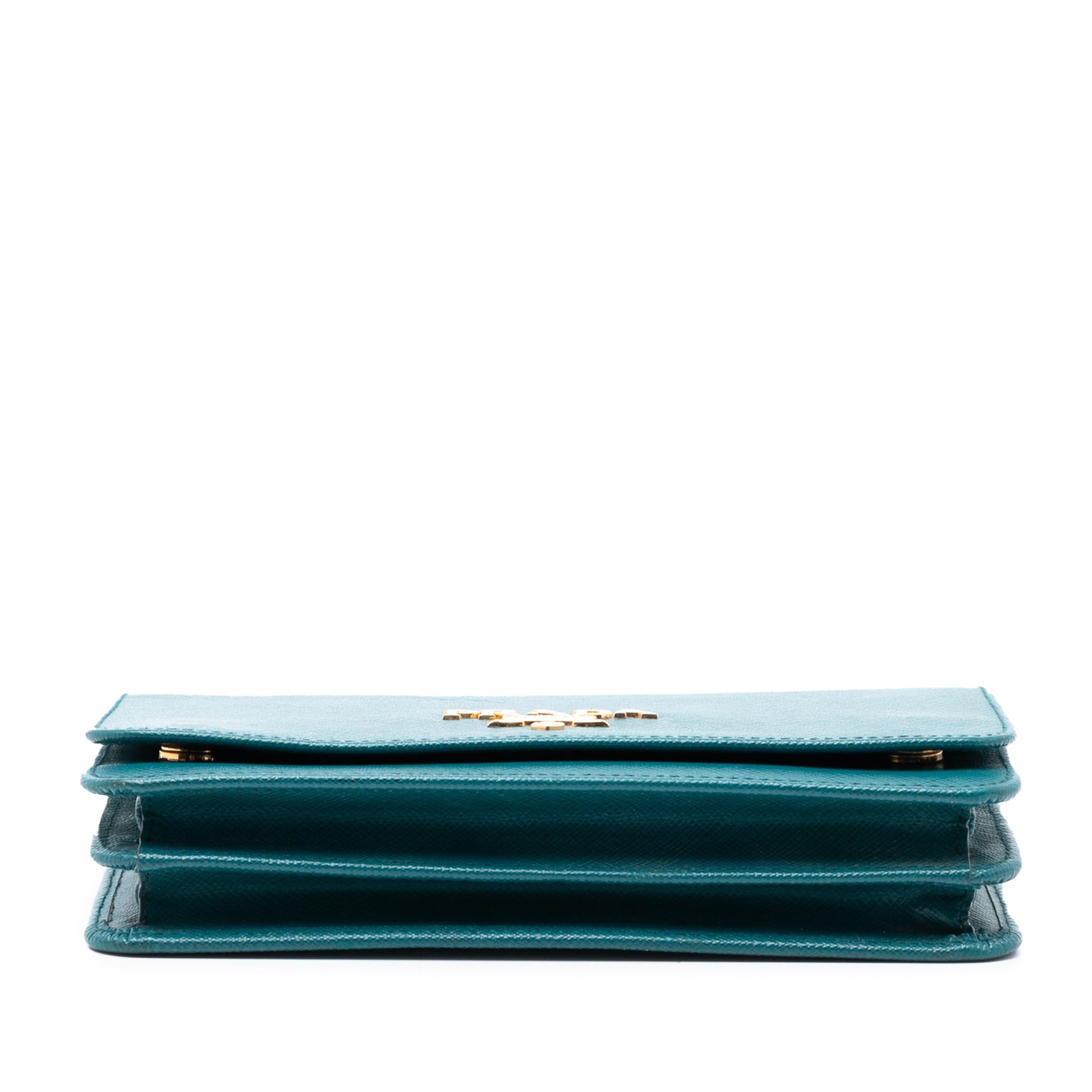 Saffiano Lux Wallet on Chain