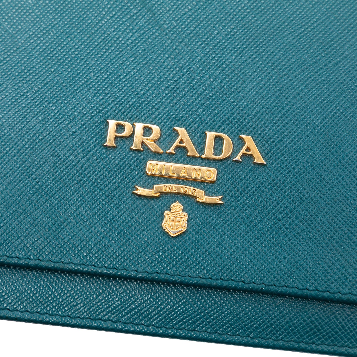 Saffiano Lux Wallet on Chain