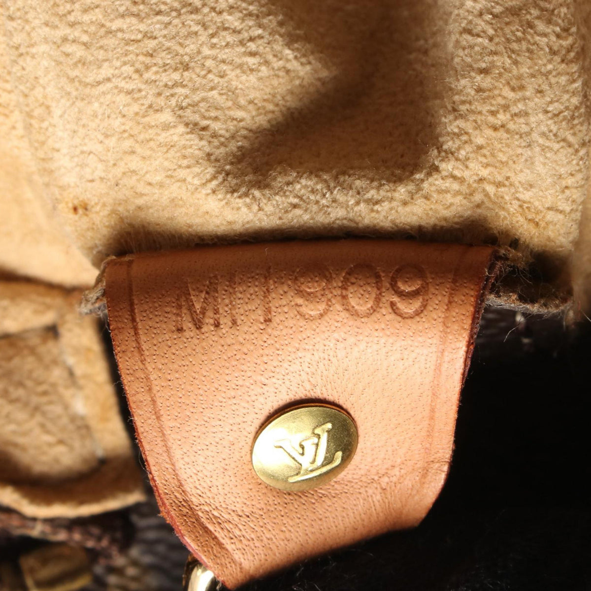 Louis Vuitton Monogram Looping GM — Brown