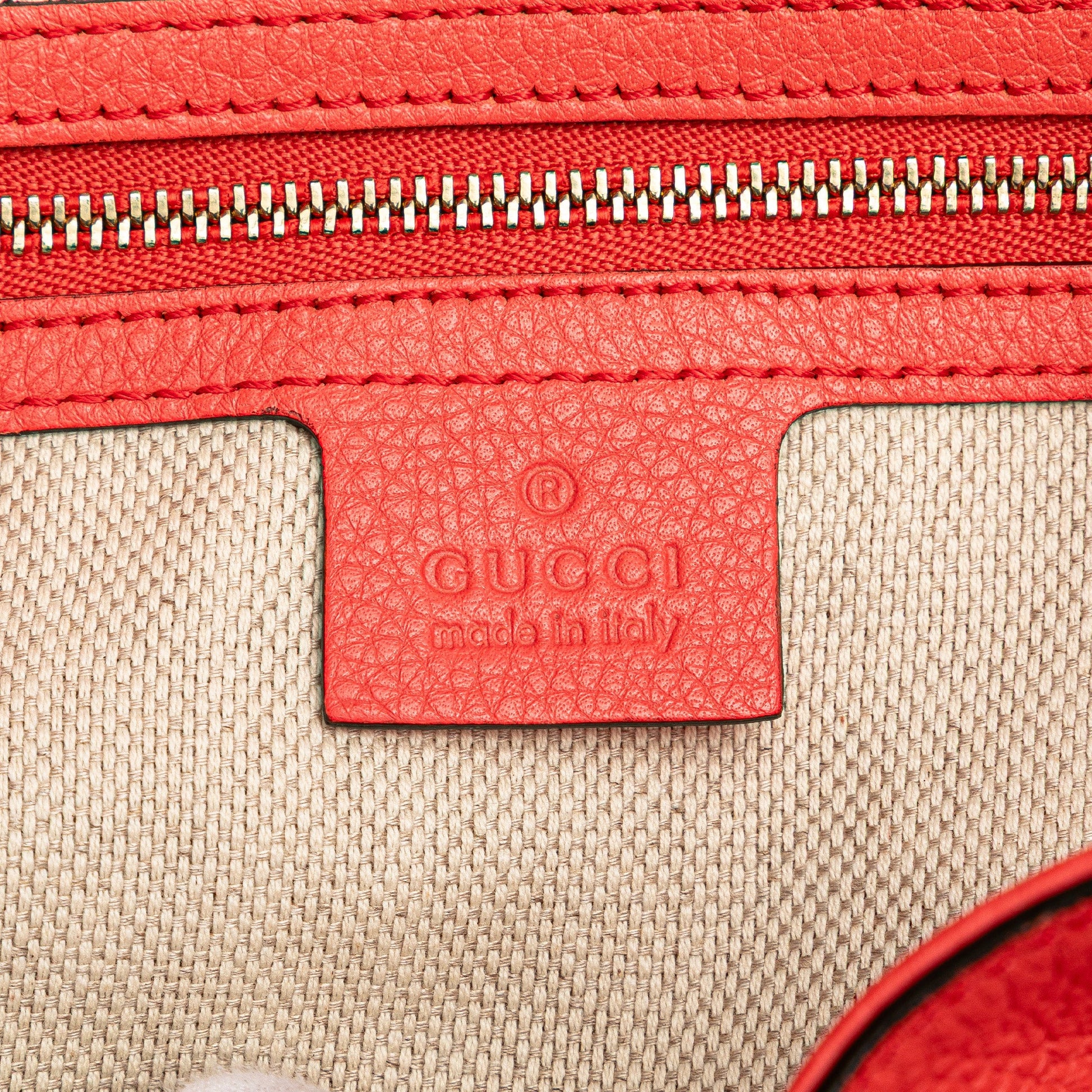 Gucci Medium Leather Soho Chain Tote