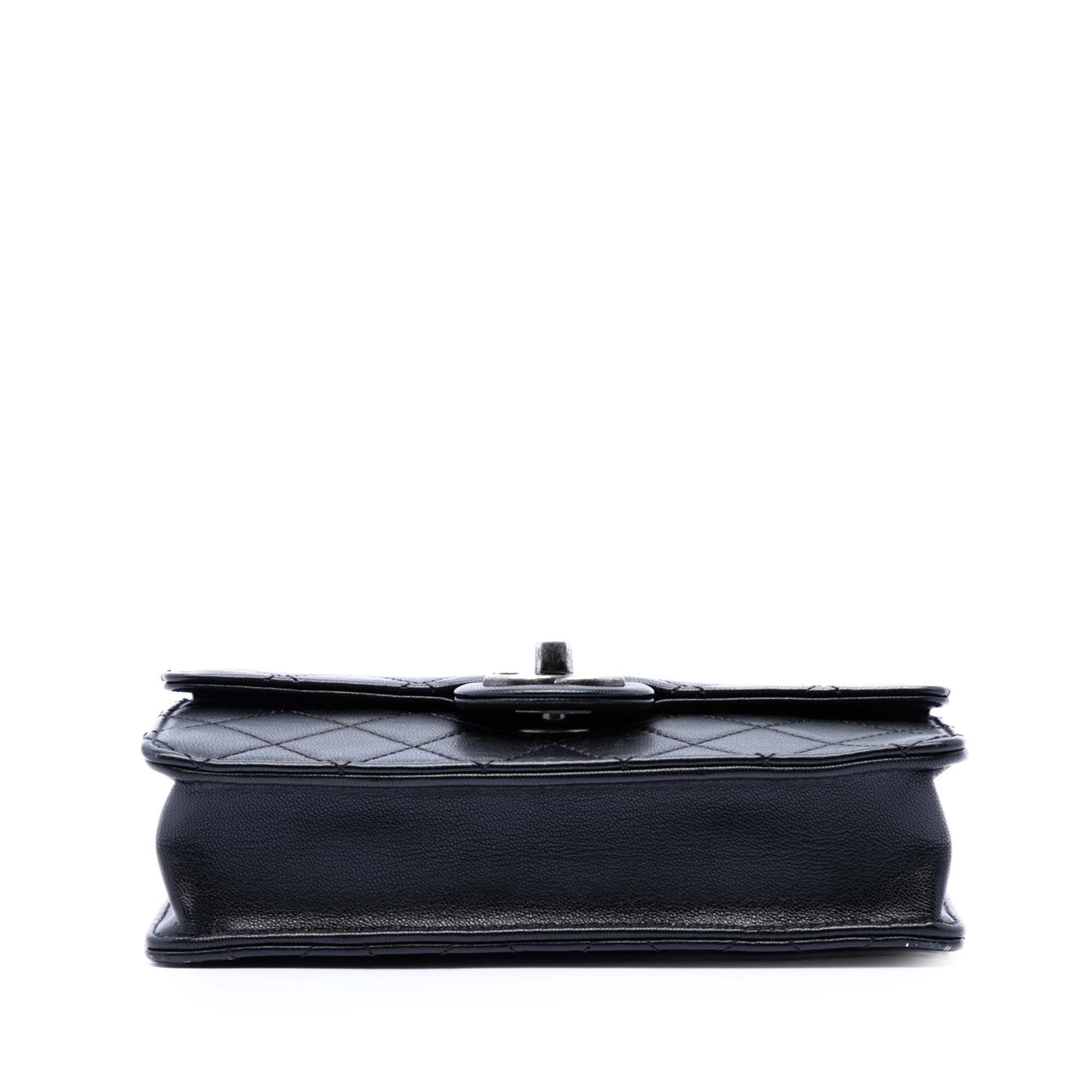 Chanel Medium Quilted Goatskin Chic Pearls Flap