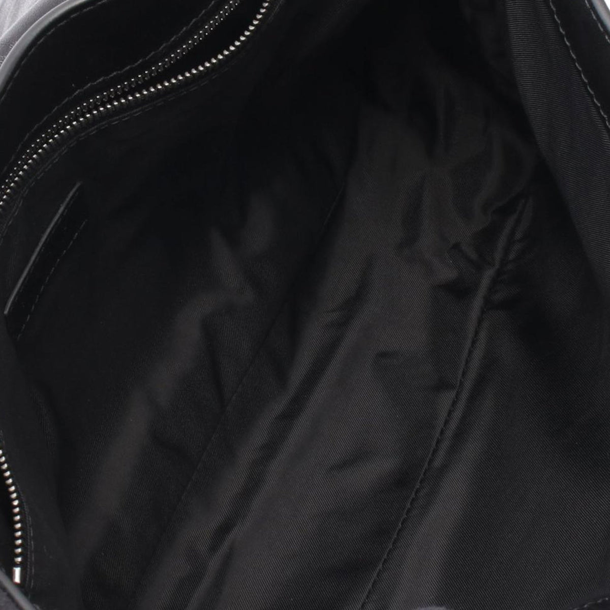 Balenciaga Medium Leather Grungy Messenger Bag — Black