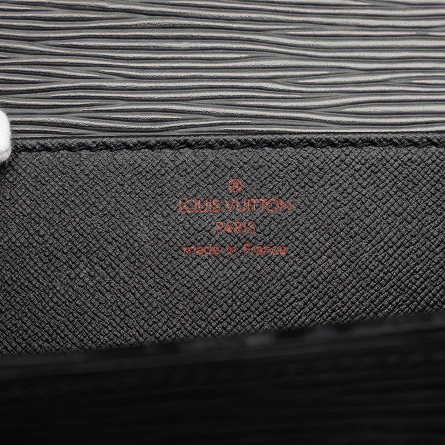 Louis Vuitton Epi Serviette Conseiller