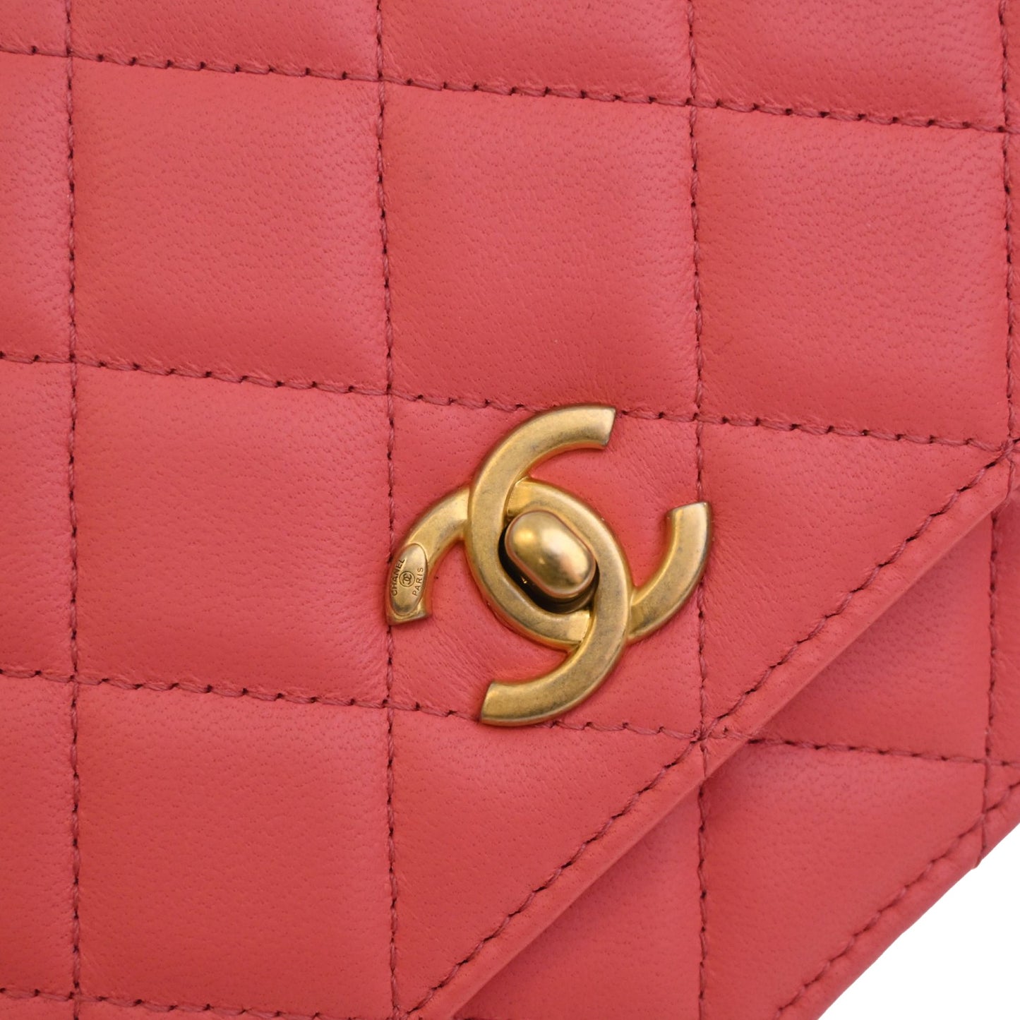 Chanel CC Quilted Lambskin Pearl Crush Wallet On Chain