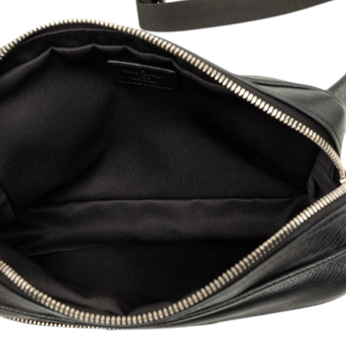 Louis Vuitton Taiga Outdoor Bumbag