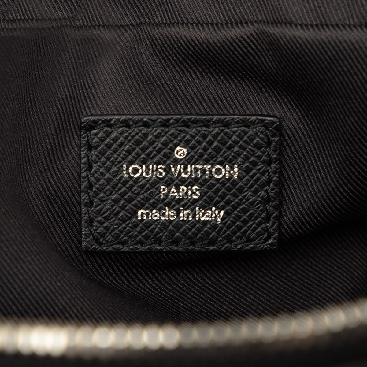 Louis Vuitton Taiga Outdoor Bumbag