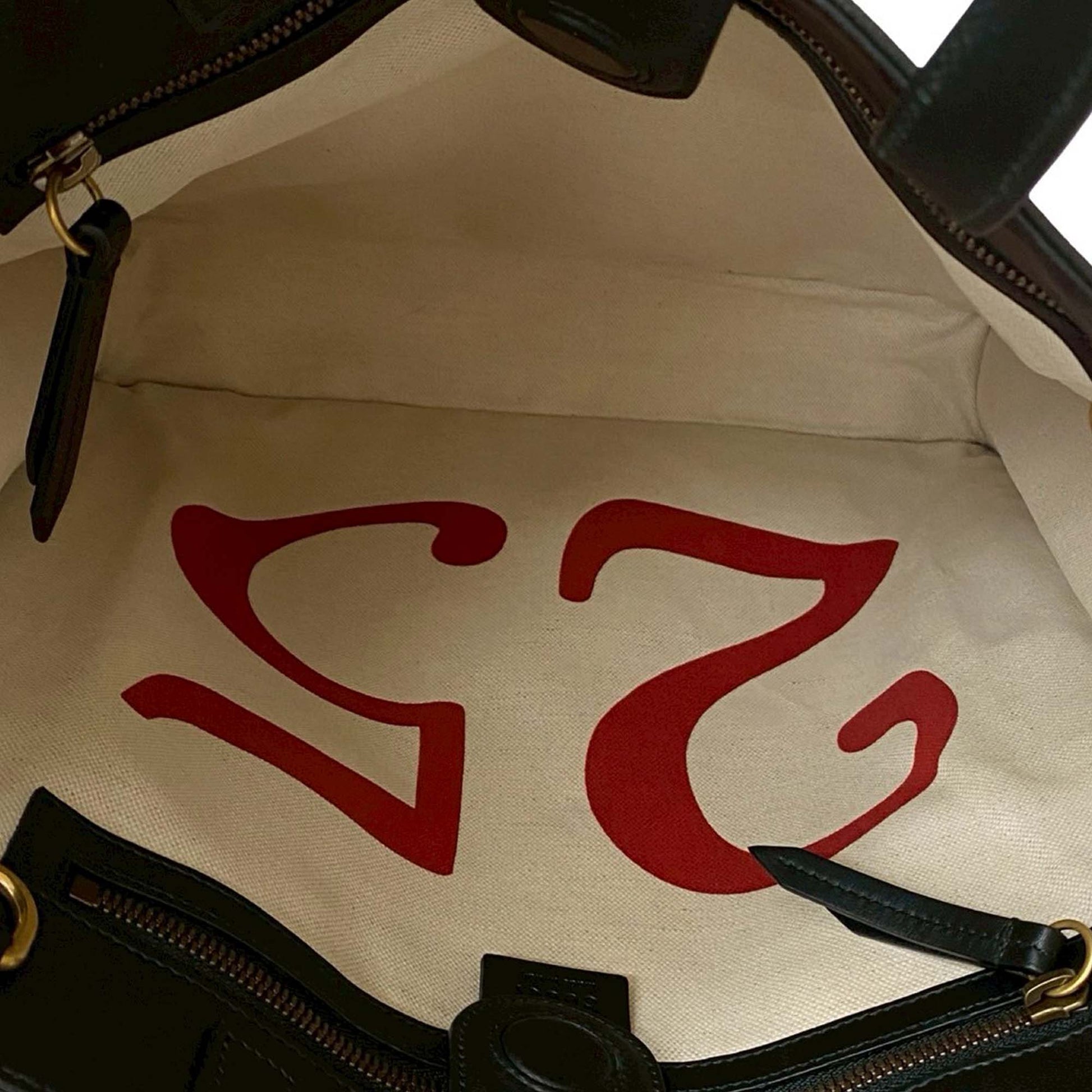 Gucci GG Supreme LAveugle Par Amour Convertible Tote