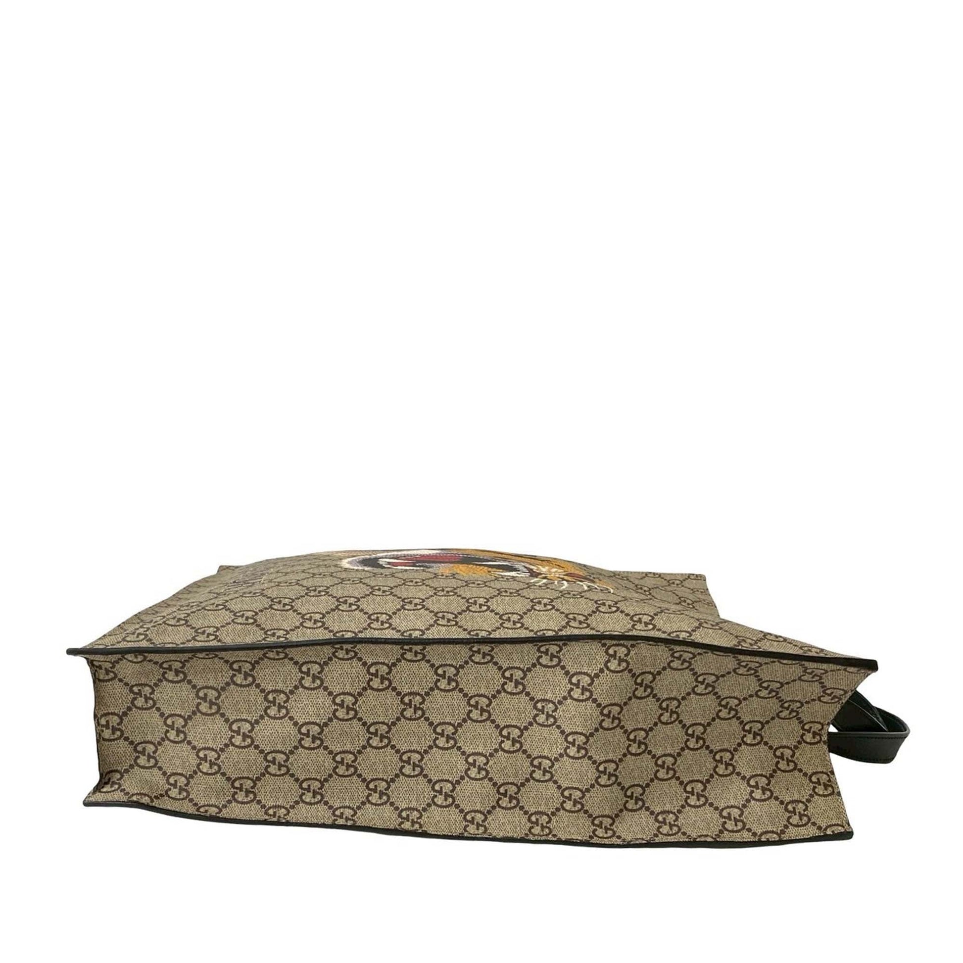 Gucci GG Supreme LAveugle Par Amour Convertible Tote
